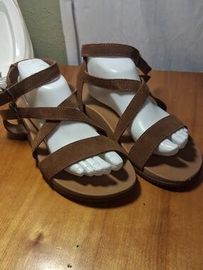 Chaco Women’s Brown Strappy Comfort Sandals 10